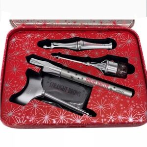 NIB Benefit Cosmetics Bigger & Bolder Brows Kit Shade: 1 - Cool light blonde